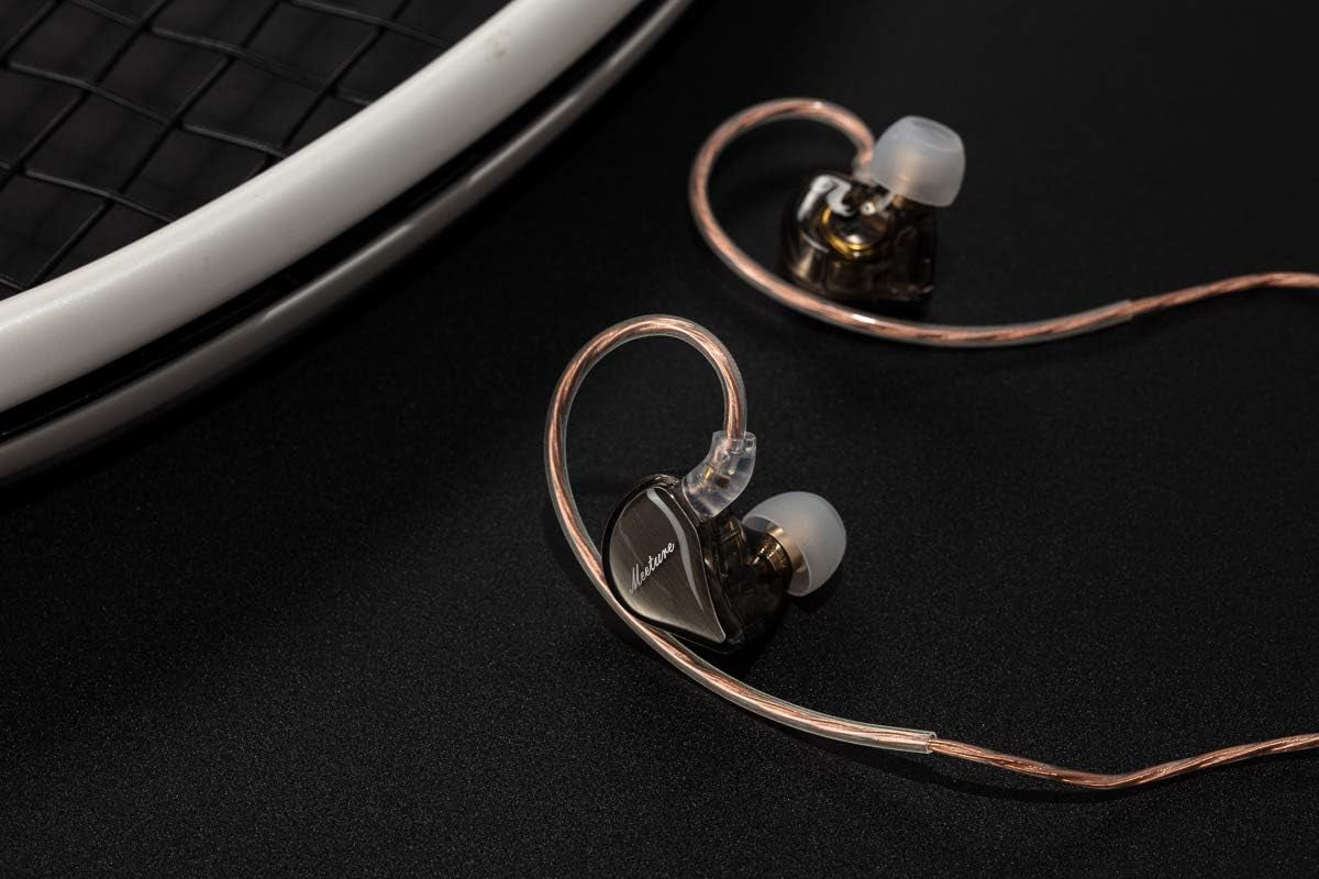 MT1 in Ear Monitor Headphones with Dynamic Driver, Hifi Wired Earbuds Detachable Cable with Mic, Noise Isolating IEM Earphones Clear Sound and Depth, Gaming Earbuds for Phone Computer Tablet